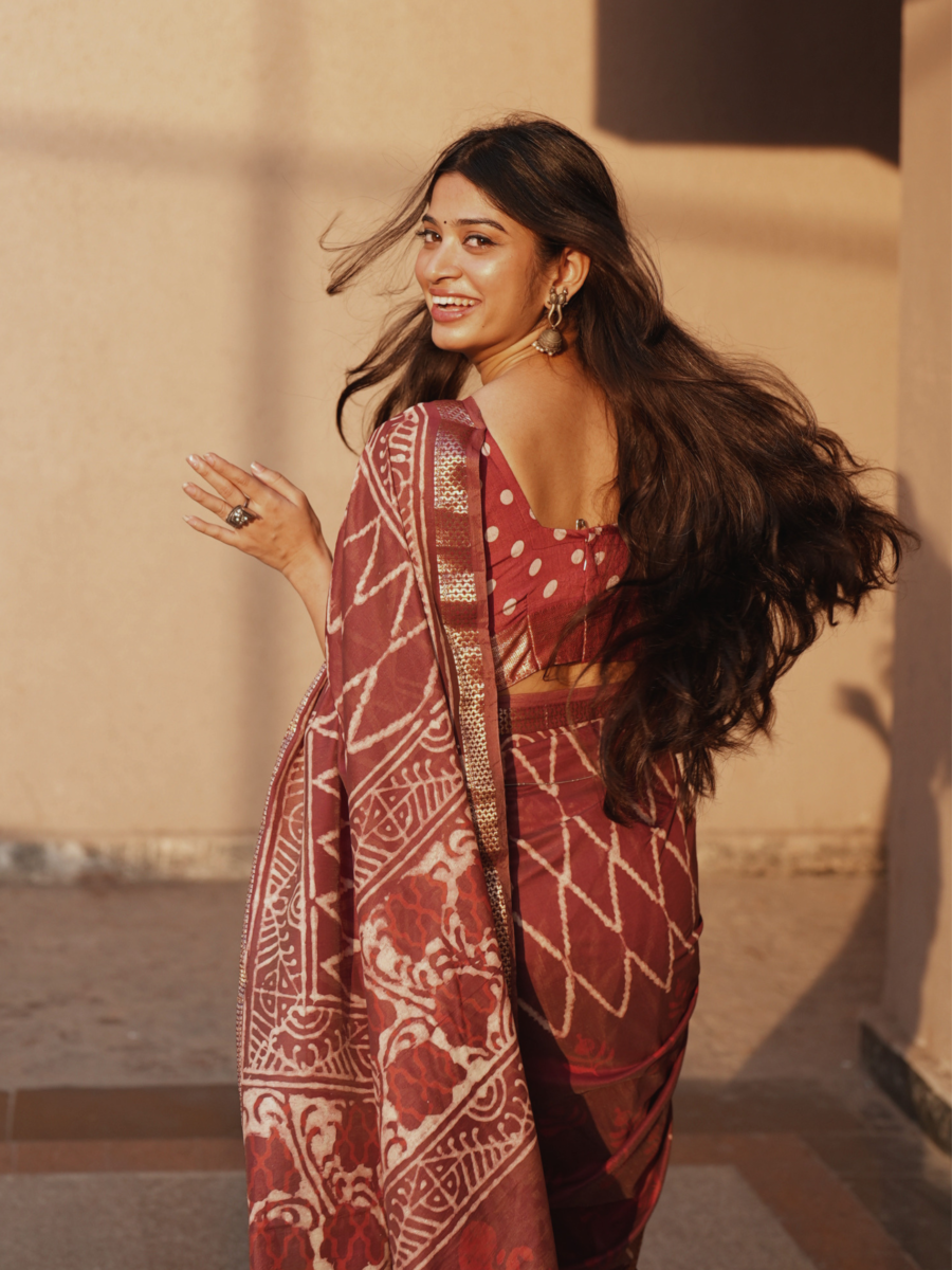 Wavecrush Dabu Print Saree – blue wave pattern handcrafted cotton saree by Karmara India